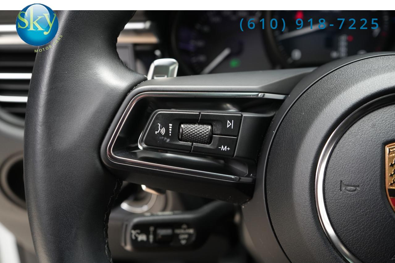 2023 Porsche Macan AWD Premium Package Plus 21&apos;s West Chester PA