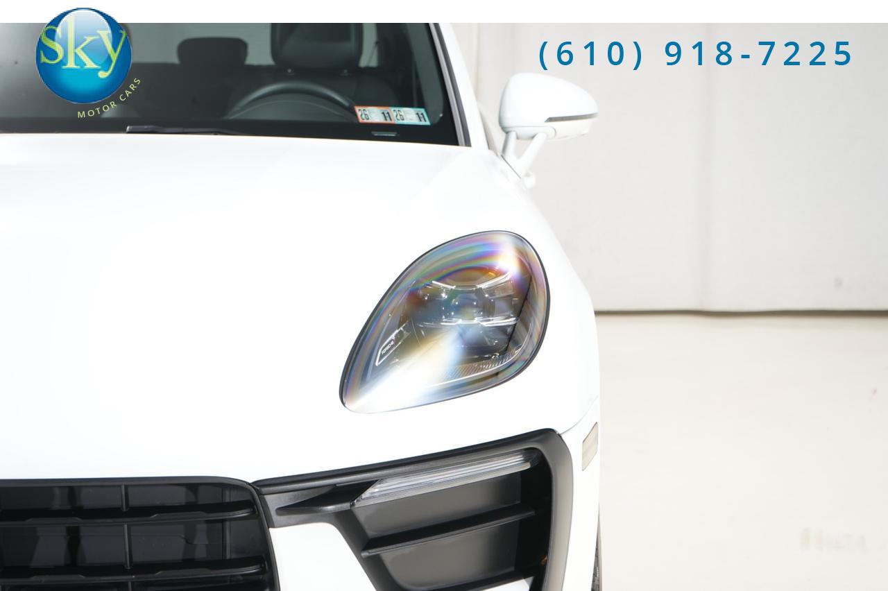 2023 Porsche Macan AWD Premium Package Plus 21&apos;s West Chester PA