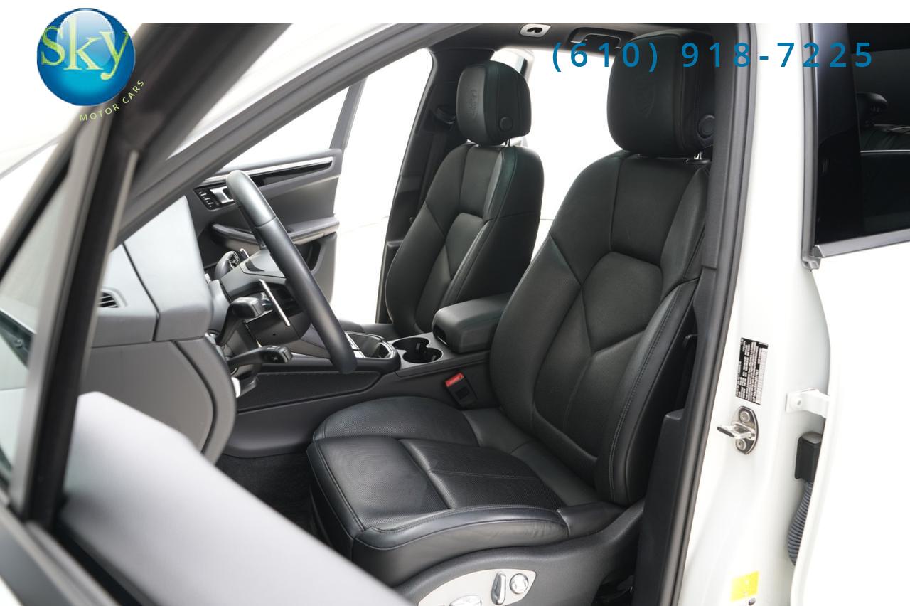 2023 Porsche Macan AWD Premium Package Plus 21&apos;s West Chester PA