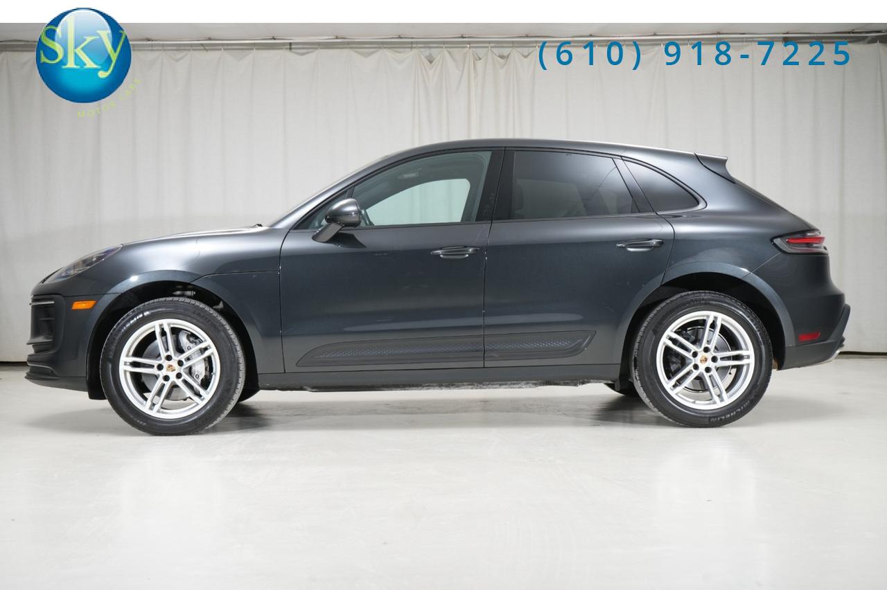 2023 Porsche Macan AWD