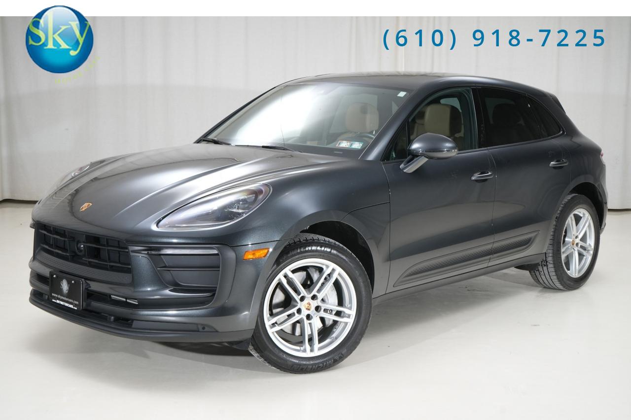 2023 Porsche Macan AWD