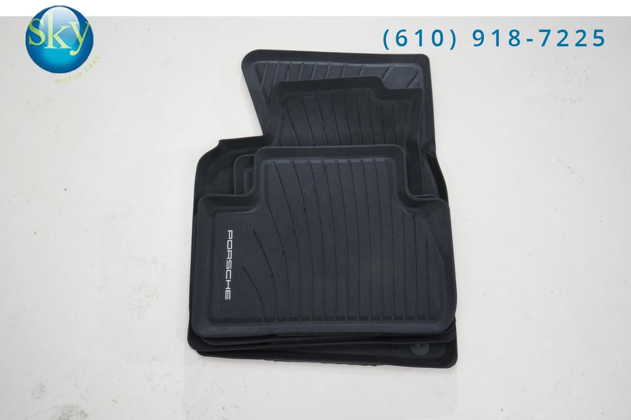 2023 Porsche Macan AWD West Chester PA