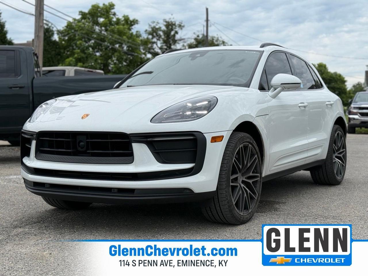 2023 Porsche Macan Base