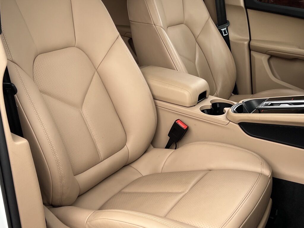 2023 Porsche Macan Base Indianapolis IN