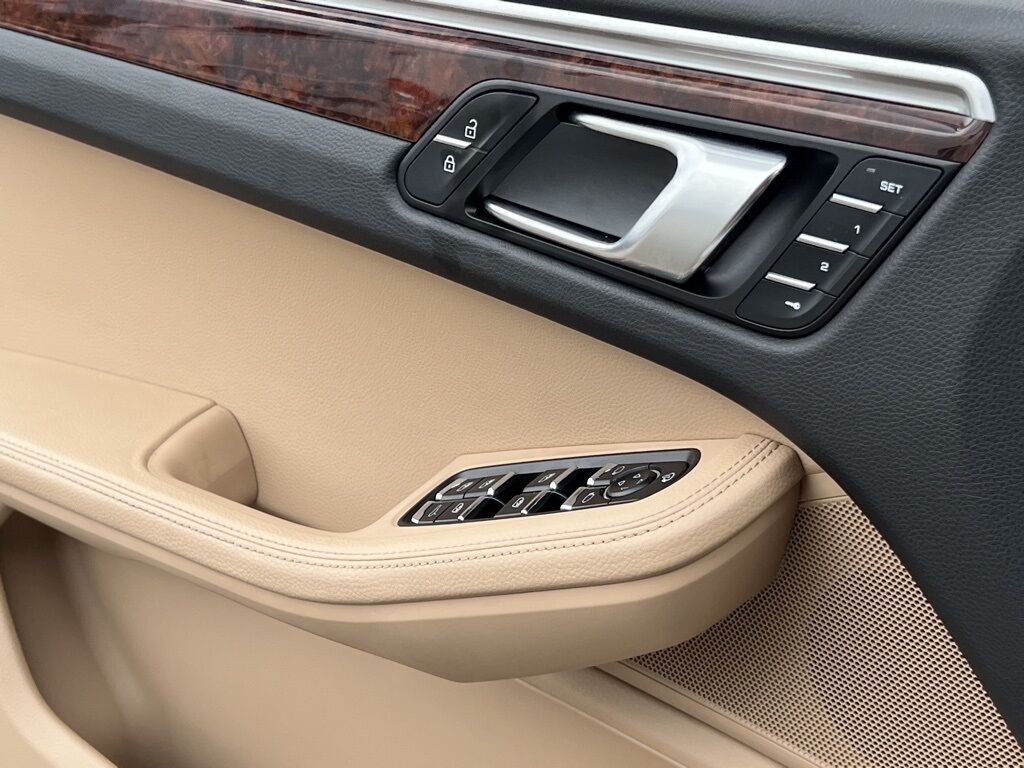 2023 Porsche Macan Base Indianapolis IN