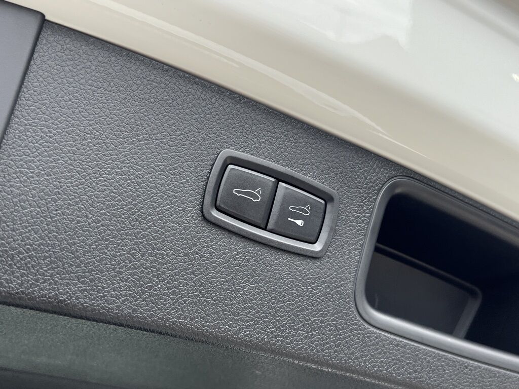 2023 Porsche Macan Base Indianapolis IN