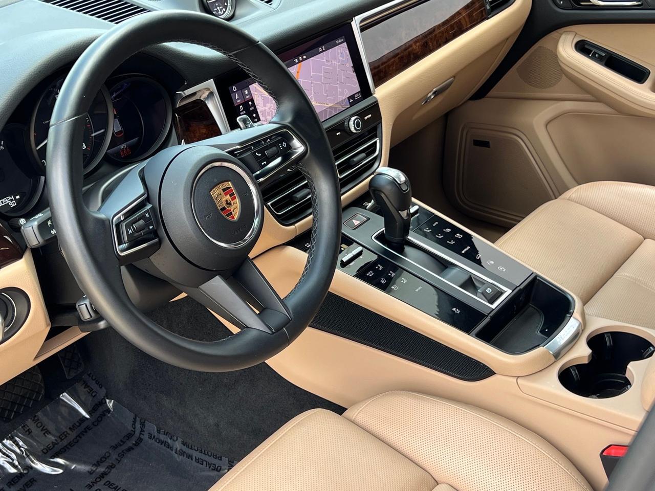 2023 Porsche Macan Base