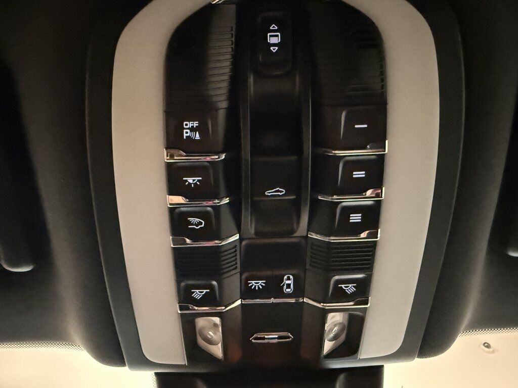 2023 Porsche Macan Base Parker CO
