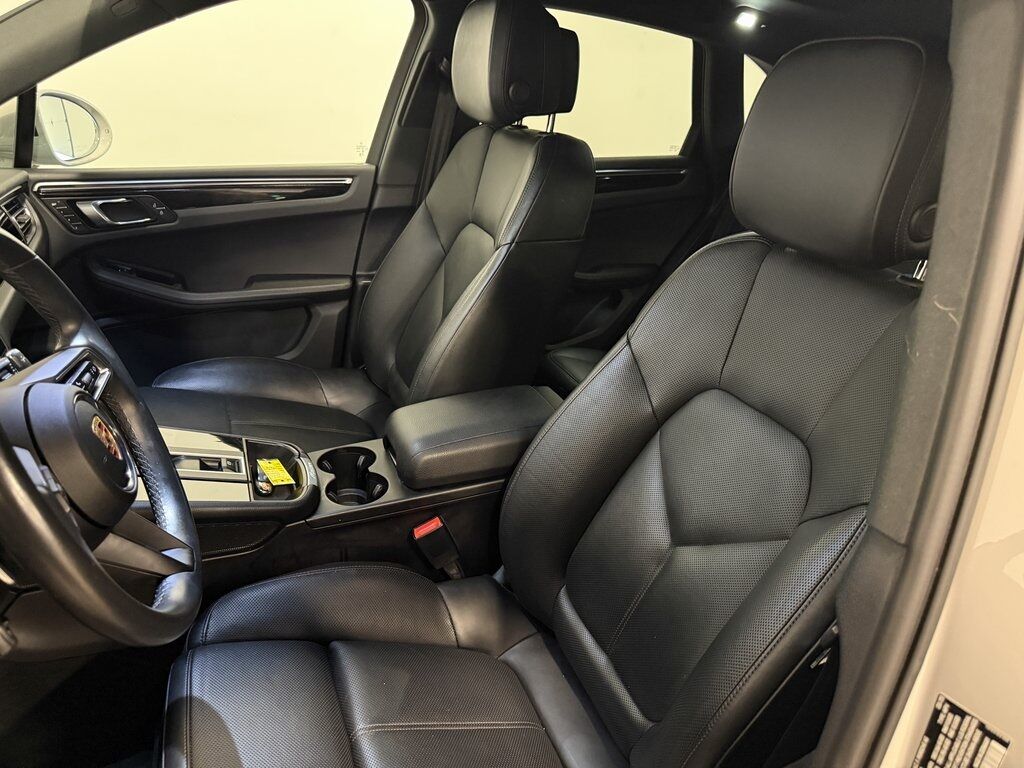2023 Porsche Macan Base Parker CO