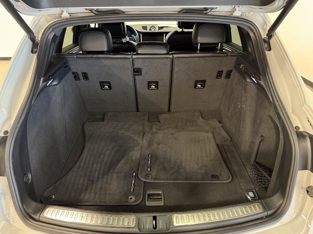 2023 Porsche Macan Base Parker CO