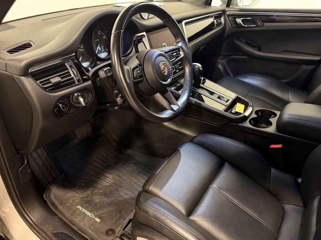 2023 Porsche Macan Base Parker CO