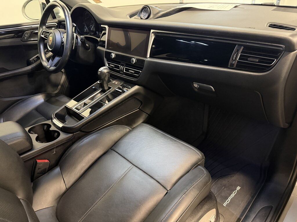 2023 Porsche Macan Base Parker CO