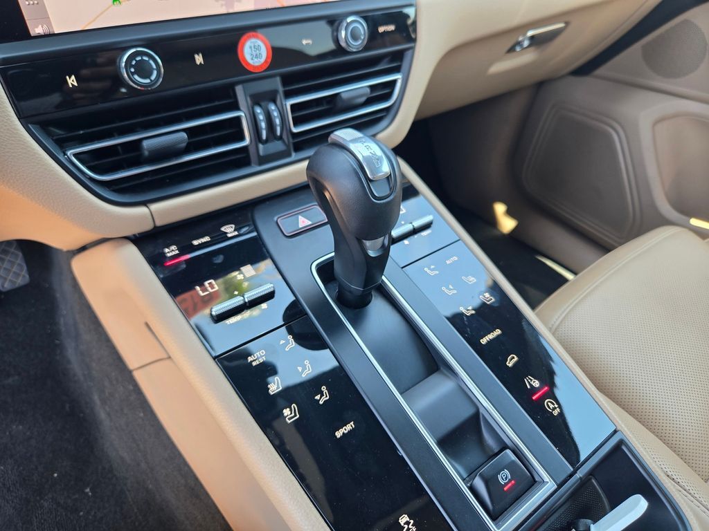 2023 Porsche Macan Base Roseville CA