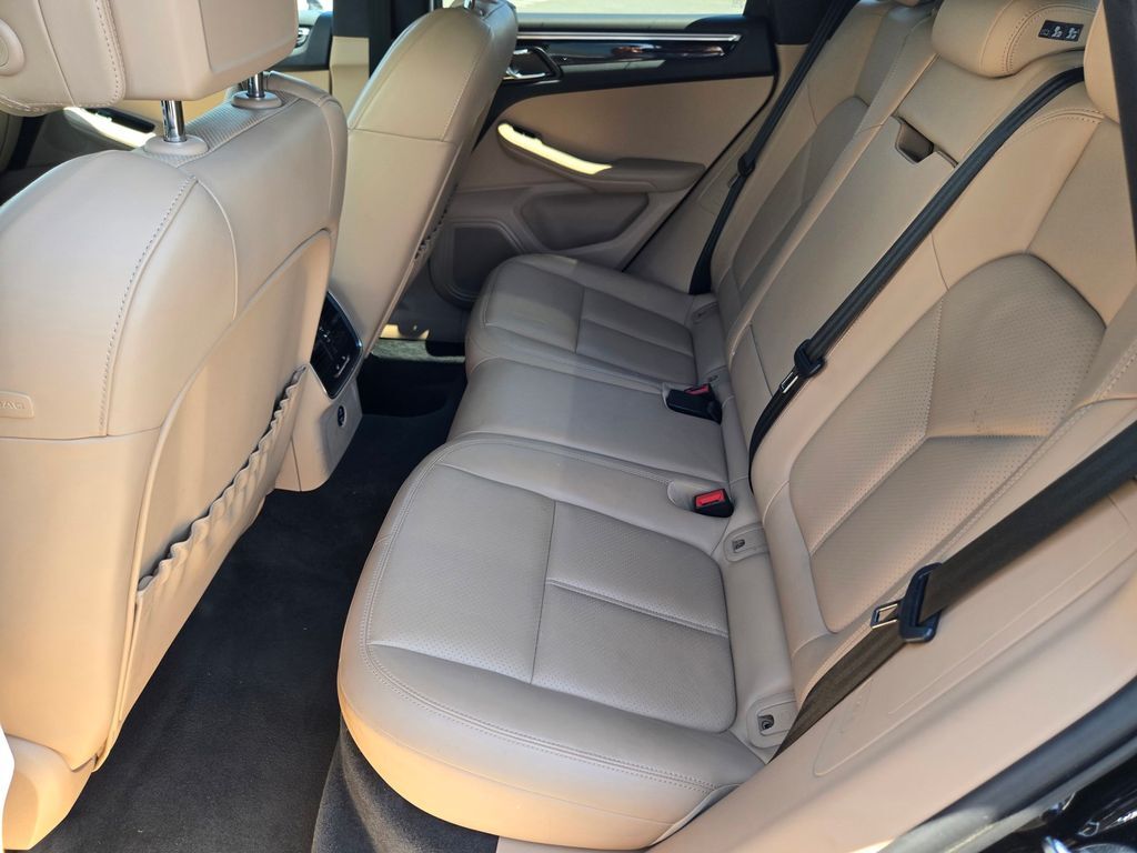 2023 Porsche Macan Base Roseville CA