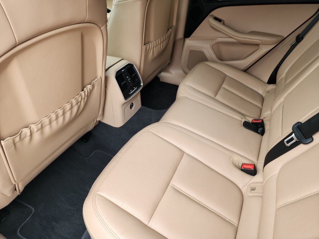 2023 Porsche Macan EXCELLENT CONDITION~ACCIDENT AVOINDANCE SYSTEMS~ADAPTIVE CRUISE CONTROL~BLIND SPOT WARNING~CRASH SENSORS~LEATHER SEATS~PANORAMIC MOONROOF / SUNROOF~SURROUND VIEW CAMERA Sarasota FL