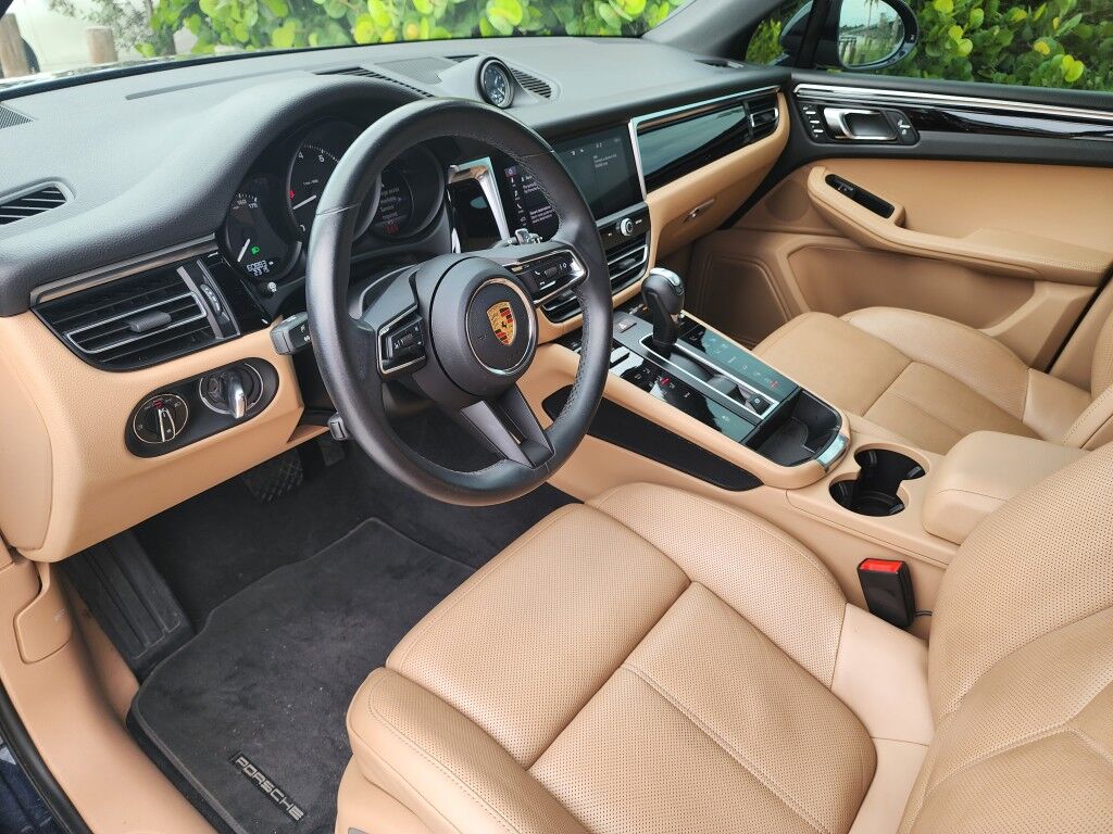 2023 Porsche Macan EXCELLENT CONDITION~ACCIDENT AVOINDANCE SYSTEMS~ADAPTIVE CRUISE CONTROL~BLIND SPOT WARNING~CRASH SENSORS~LEATHER SEATS~PANORAMIC MOONROOF / SUNROOF~SURROUND VIEW CAMERA Sarasota FL