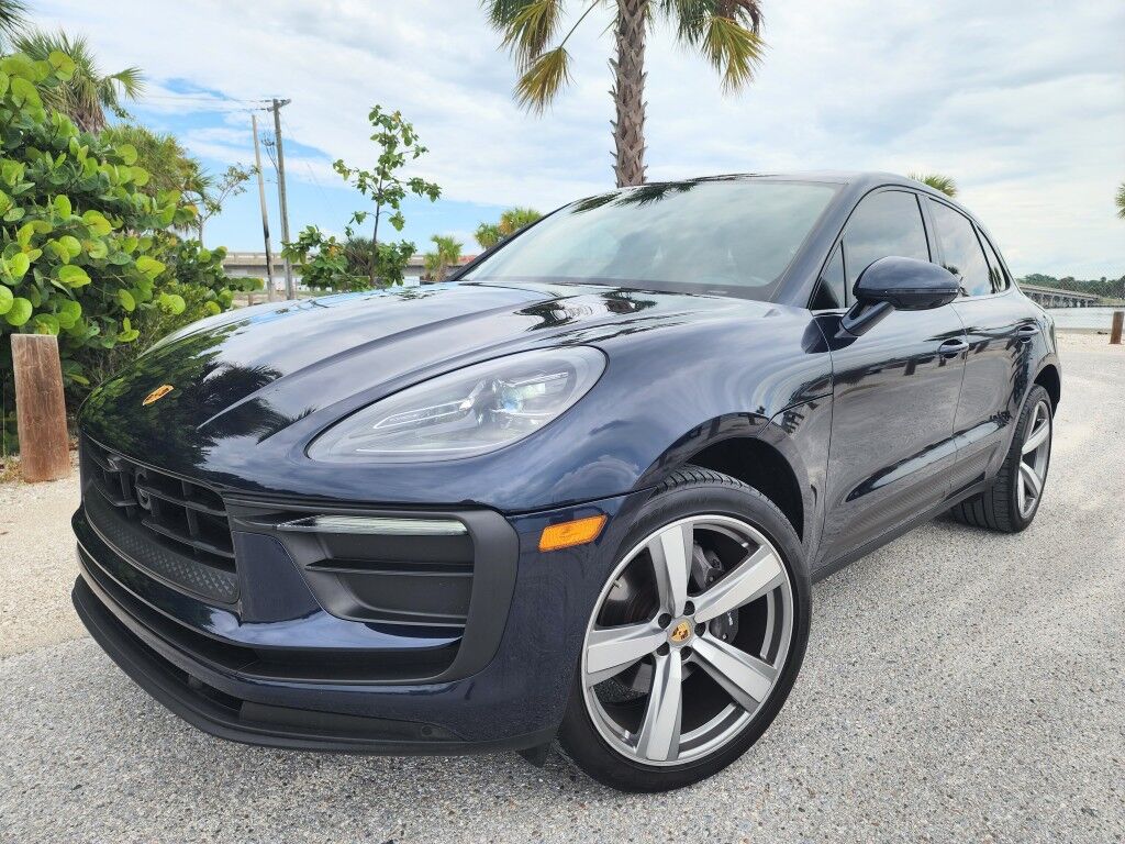 2023 Porsche Macan EXCELLENT CONDITION~ACCIDENT AVOINDANCE SYSTEMS~ADAPTIVE CRUISE CONTROL~BLIND SPOT WARNING~CRASH SENSORS~LEATHER SEATS~PANORAMIC MOONROOF / SUNROOF~SURROUND VIEW CAMERA Sarasota FL