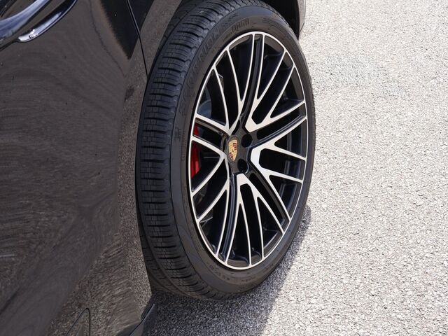 2023 Porsche Macan GTS Oshkosh WI