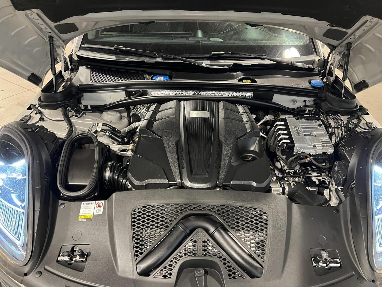 2023 Porsche Macan GTS Parker CO