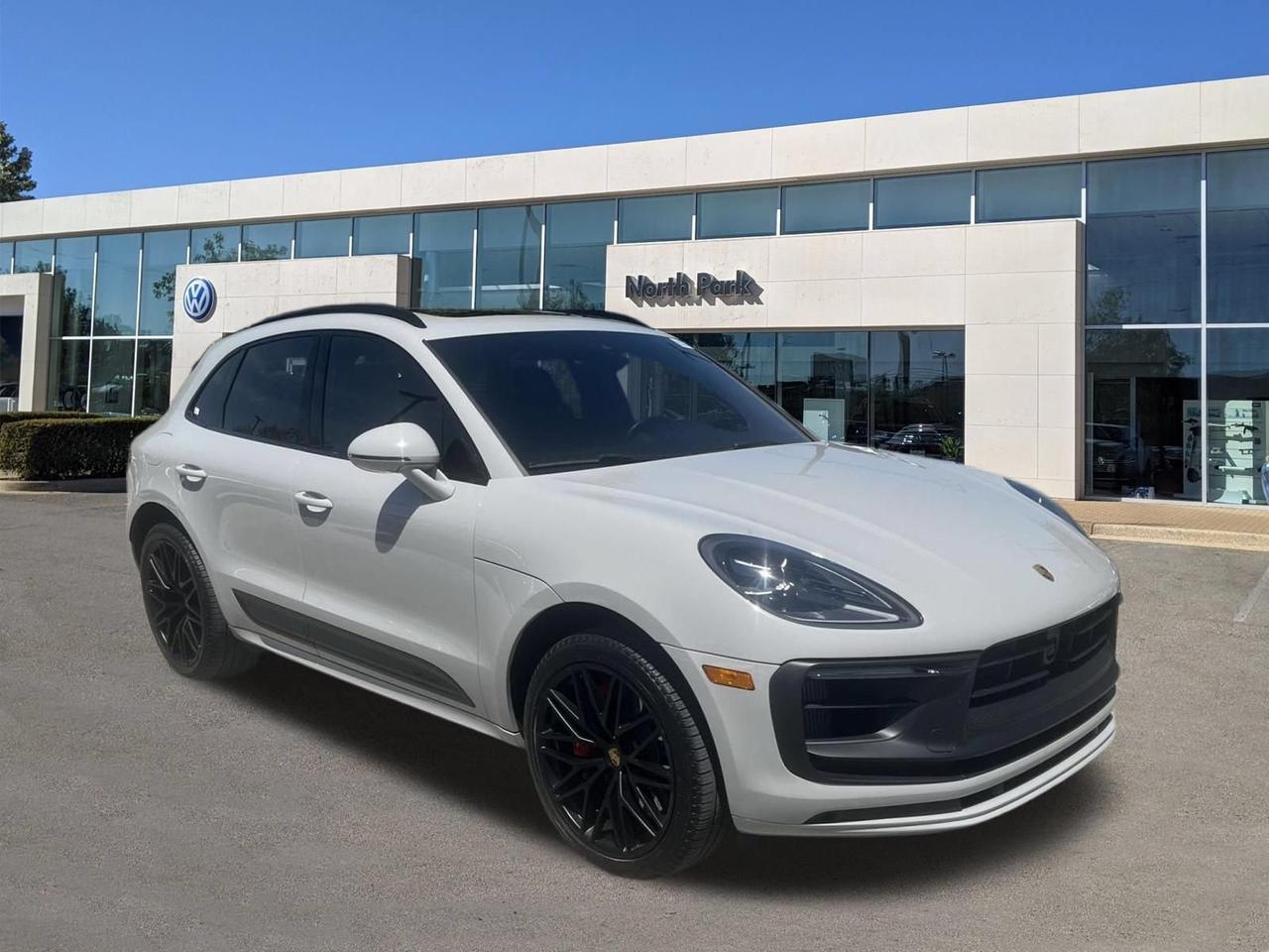 2023 Porsche Macan