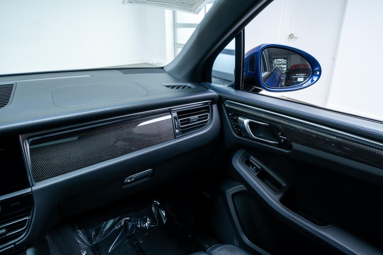 2023 Porsche Macan GTS Sports Chrono Package / Premium Package Plus / Bos Portland OR