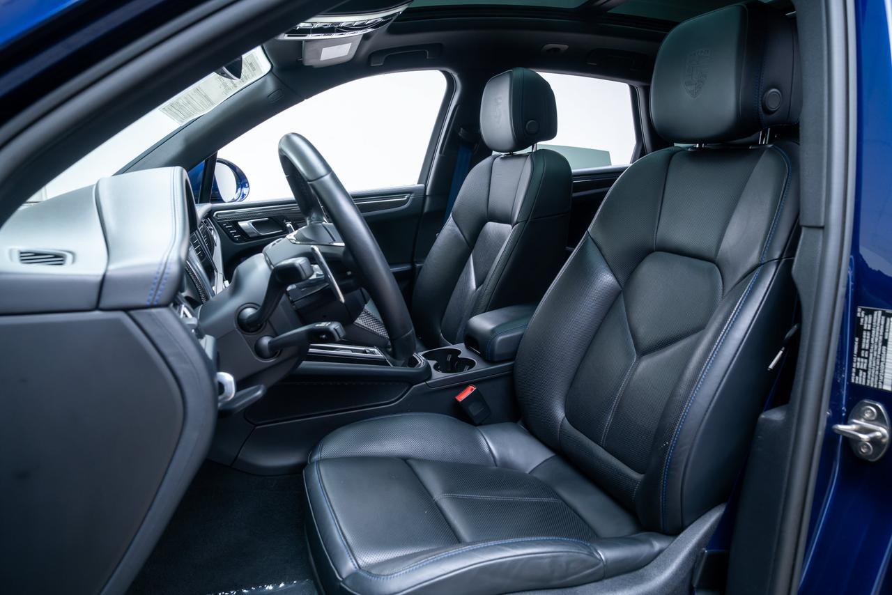 2023 Porsche Macan GTS Sports Chrono Package / Premium Package Plus / Bos Portland OR