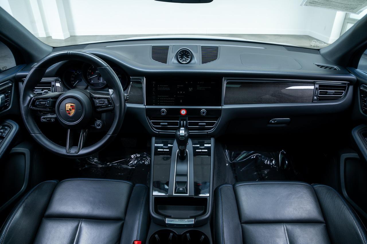 2023 Porsche Macan GTS Sports Chrono Package / Premium Package Plus / Bos Portland OR