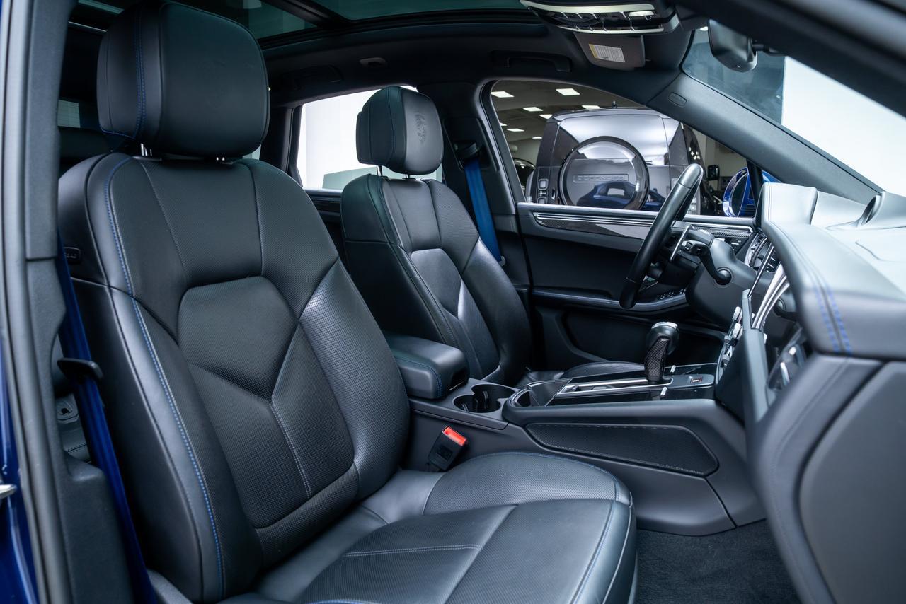 2023 Porsche Macan GTS Sports Chrono Package / Premium Package Plus / Bos Portland OR