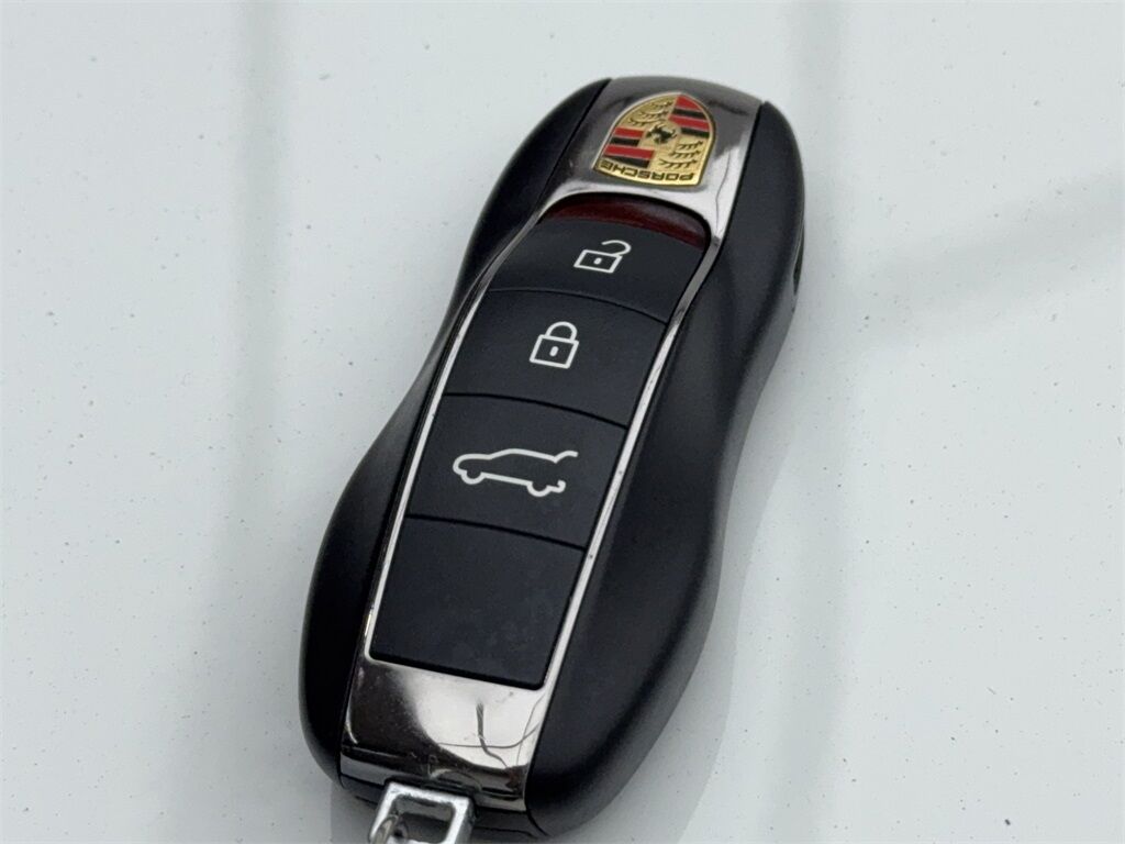 2023 Porsche Macan NAV,CAM,PANO,CLMT STS,BLIND SPOT,20&quot; WLS Plano TX