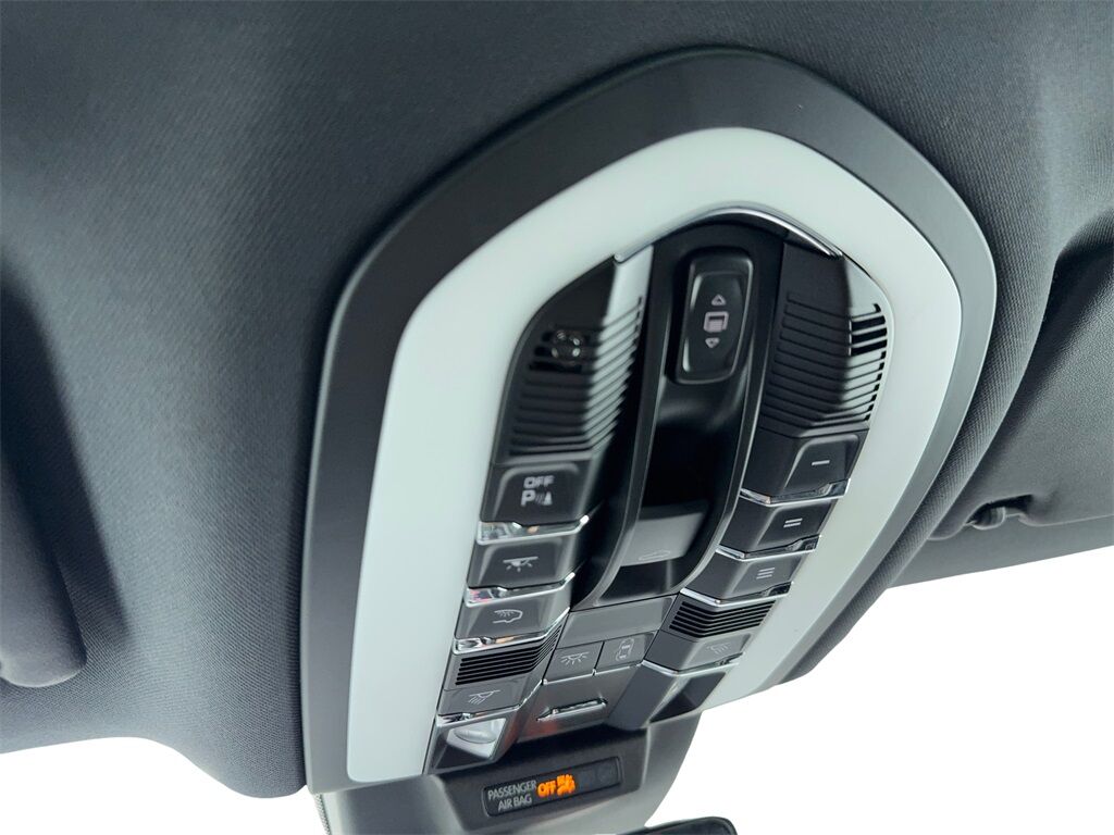 2023 Porsche Macan NAV,CAM,PANO,CLMT STS,BLIND SPOT,20&quot; WLS Plano TX