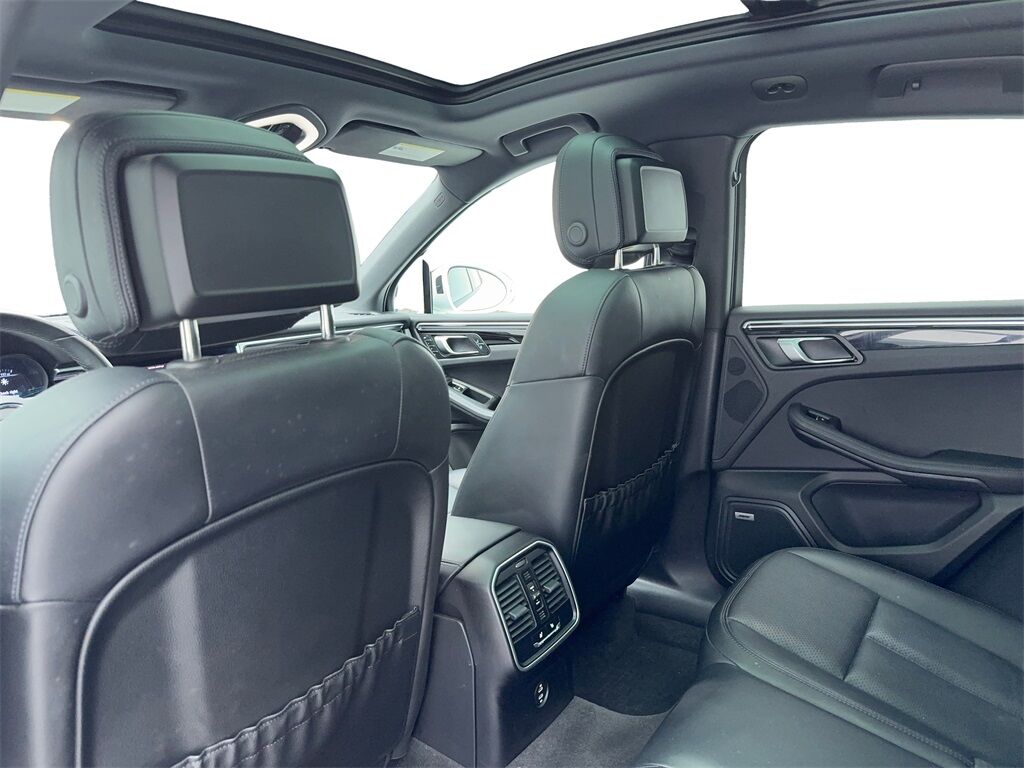 2023 Porsche Macan NAV,CAM,PANO,CLMT STS,BLIND SPOT,20&quot; WLS Plano TX