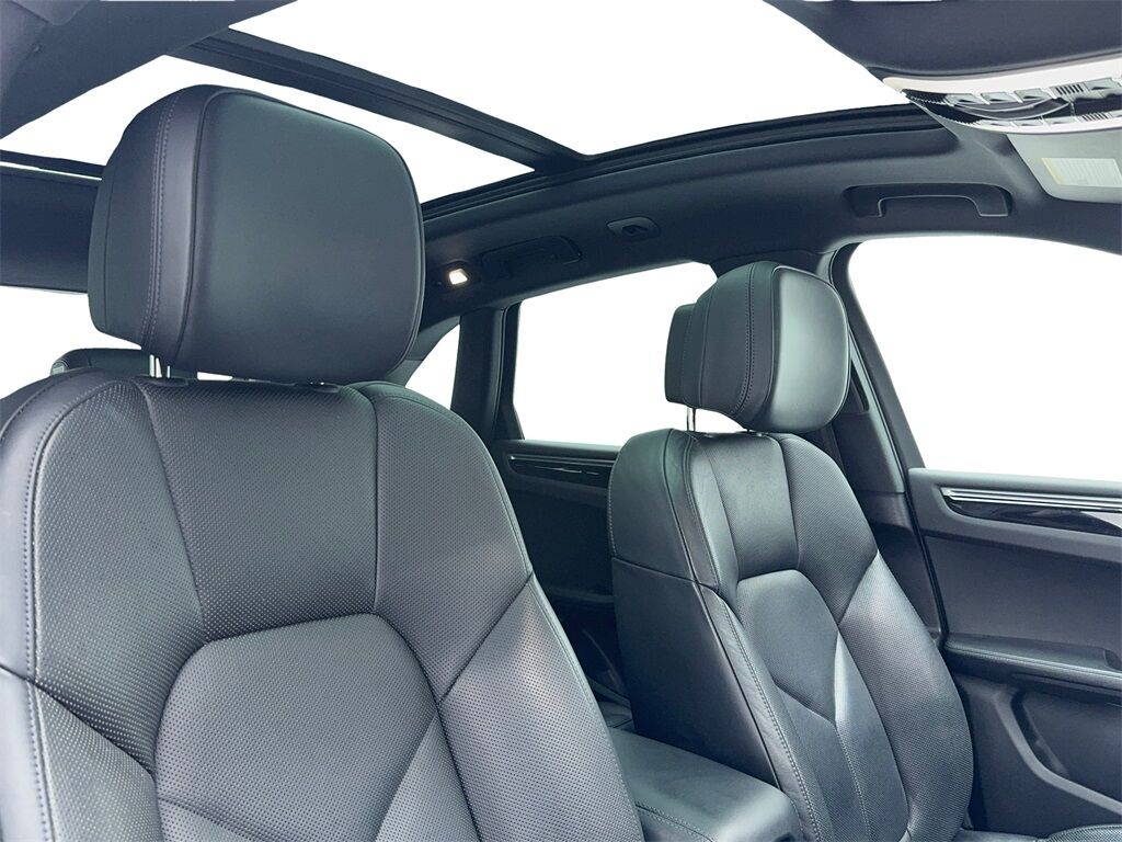 2023 Porsche Macan NAV,CAM,PANO,CLMT STS,BLIND SPOT,20&quot; WLS Plano TX