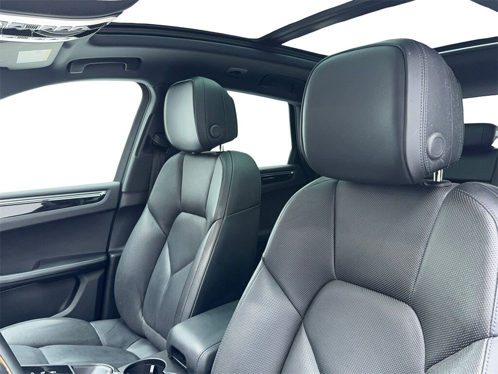 2023 Porsche Macan NAV,CAM,PANO,CLMT STS,BLIND SPOT,20&quot; WLS Plano TX
