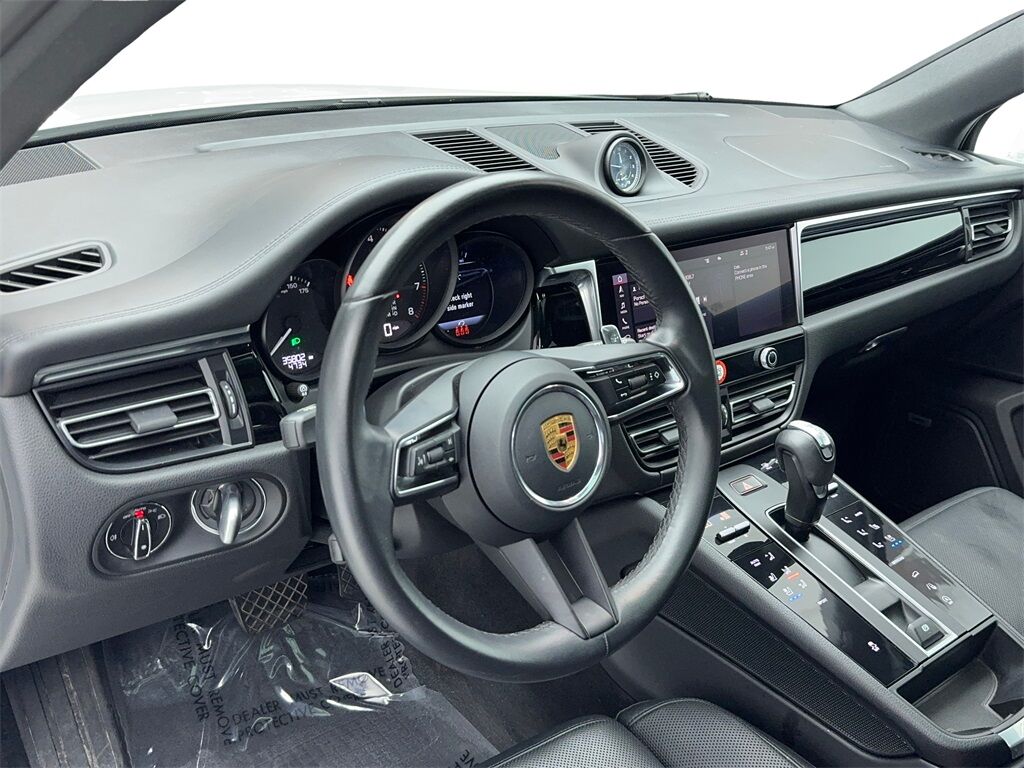 2023 Porsche Macan NAV,CAM,PANO,CLMT STS,BLIND SPOT,20&quot; WLS Plano TX