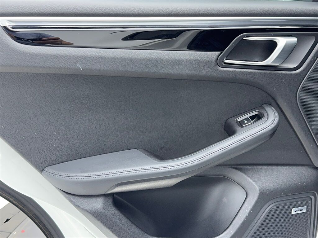 2023 Porsche Macan NAV,CAM,PANO,CLMT STS,BLIND SPOT,20&quot; WLS Plano TX