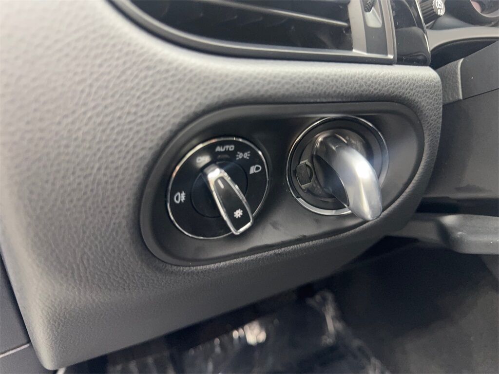 2023 Porsche Macan NAV,CAM,PANO,HTD STS,BLIND SPOT,19&quot; WLS Irving TX