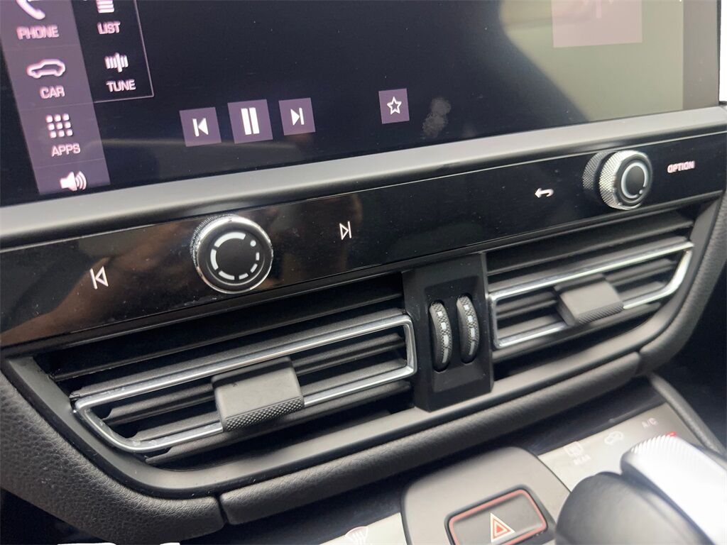 2023 Porsche Macan NAV,CAM,PANO,HTD STS,BLIND SPOT,19&quot; WLS Irving TX