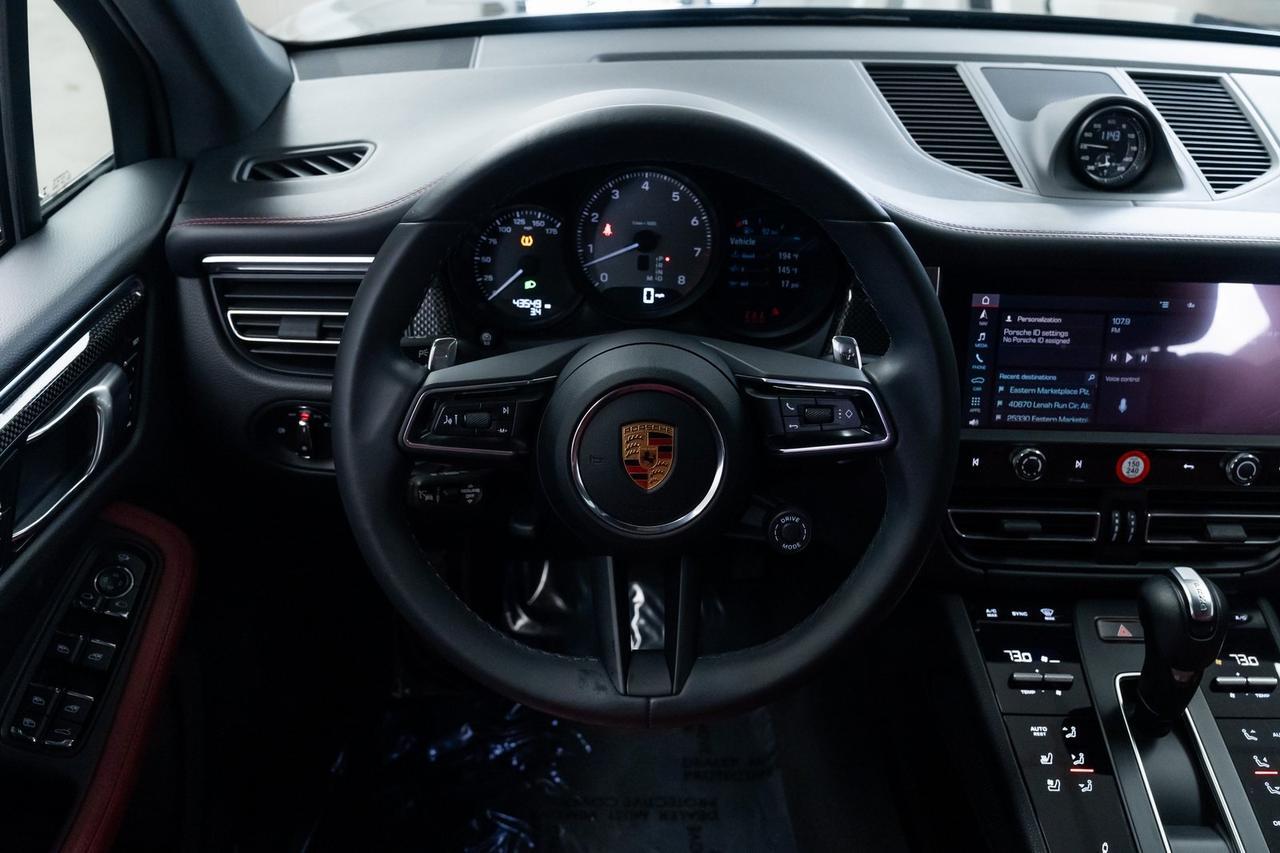 2023 Porsche Macan S 1 Owner Adaptive Air Suspension Premium Plus Portland OR