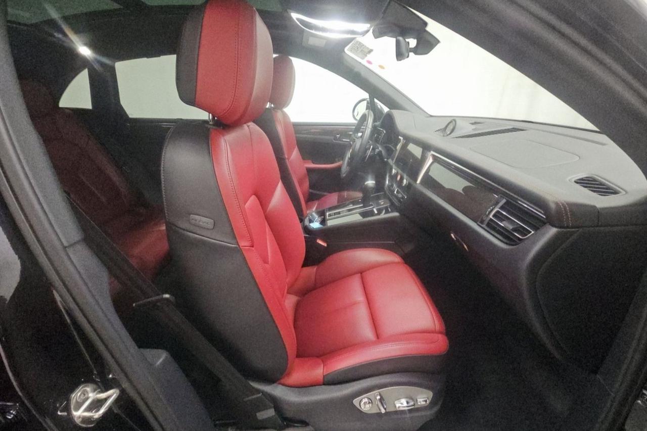 2023 Porsche Macan S 1-Owner Adaptive Air Suspension Premium Plus Portland OR