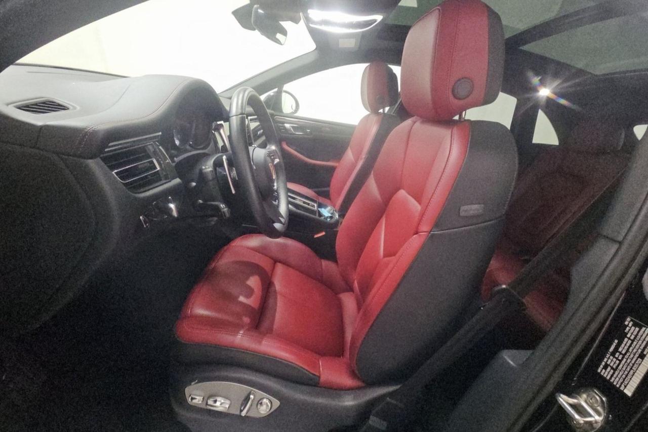 2023 Porsche Macan S 1-Owner Adaptive Air Suspension Premium Plus Portland OR