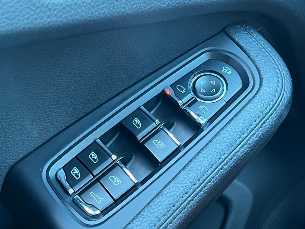 2023 Porsche Macan S Indianapolis IN