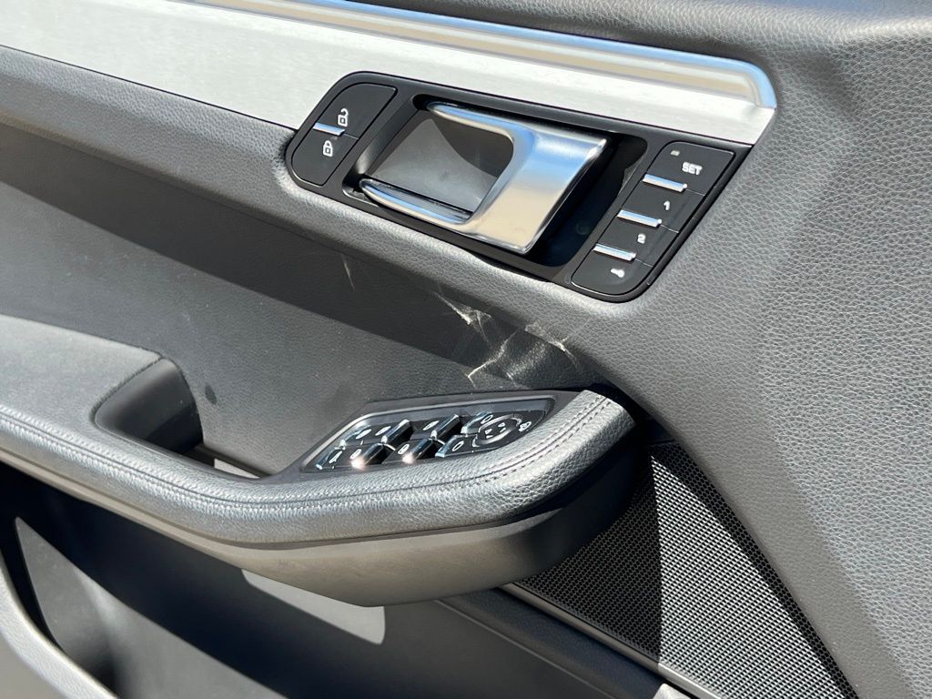 2023 Porsche Macan S Indianapolis IN