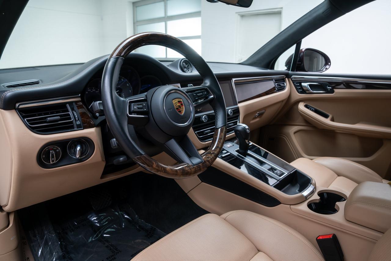 2023 Porsche Macan S Leather Package Seat Trim 2-Tone / Bose Audio Portland OR