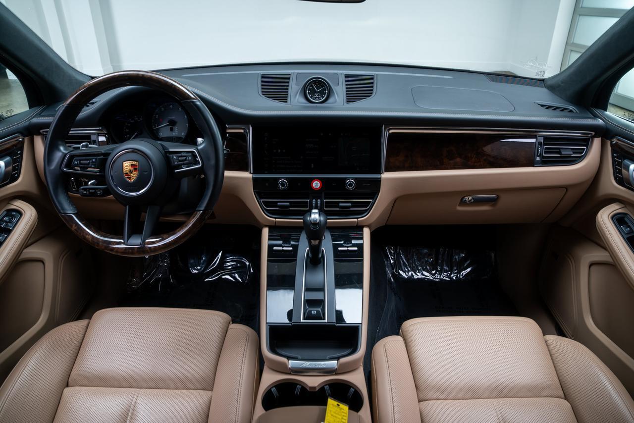 2023 Porsche Macan S Leather Package Seat Trim 2-Tone / Bose Audio Portland OR