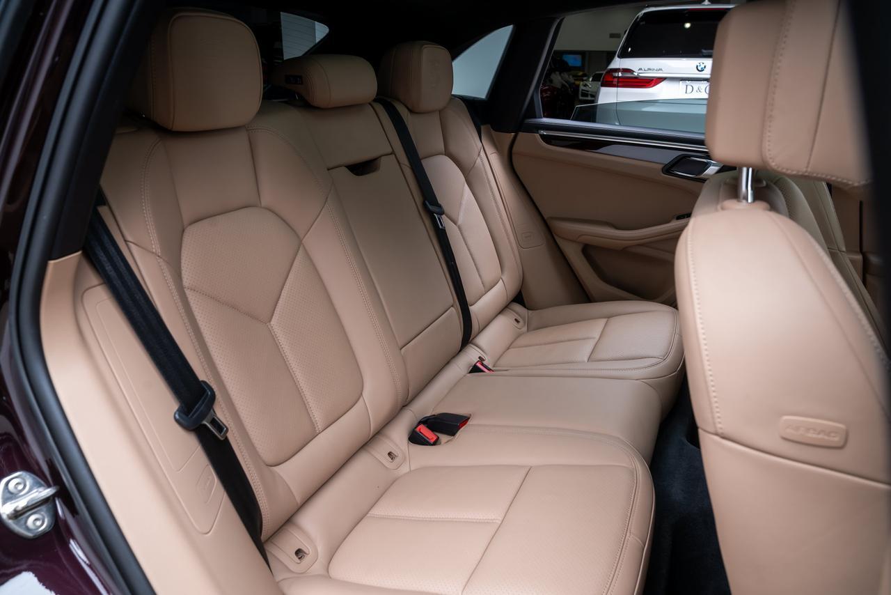2023 Porsche Macan S Leather Package Seat Trim 2-Tone / Bose Audio Portland OR