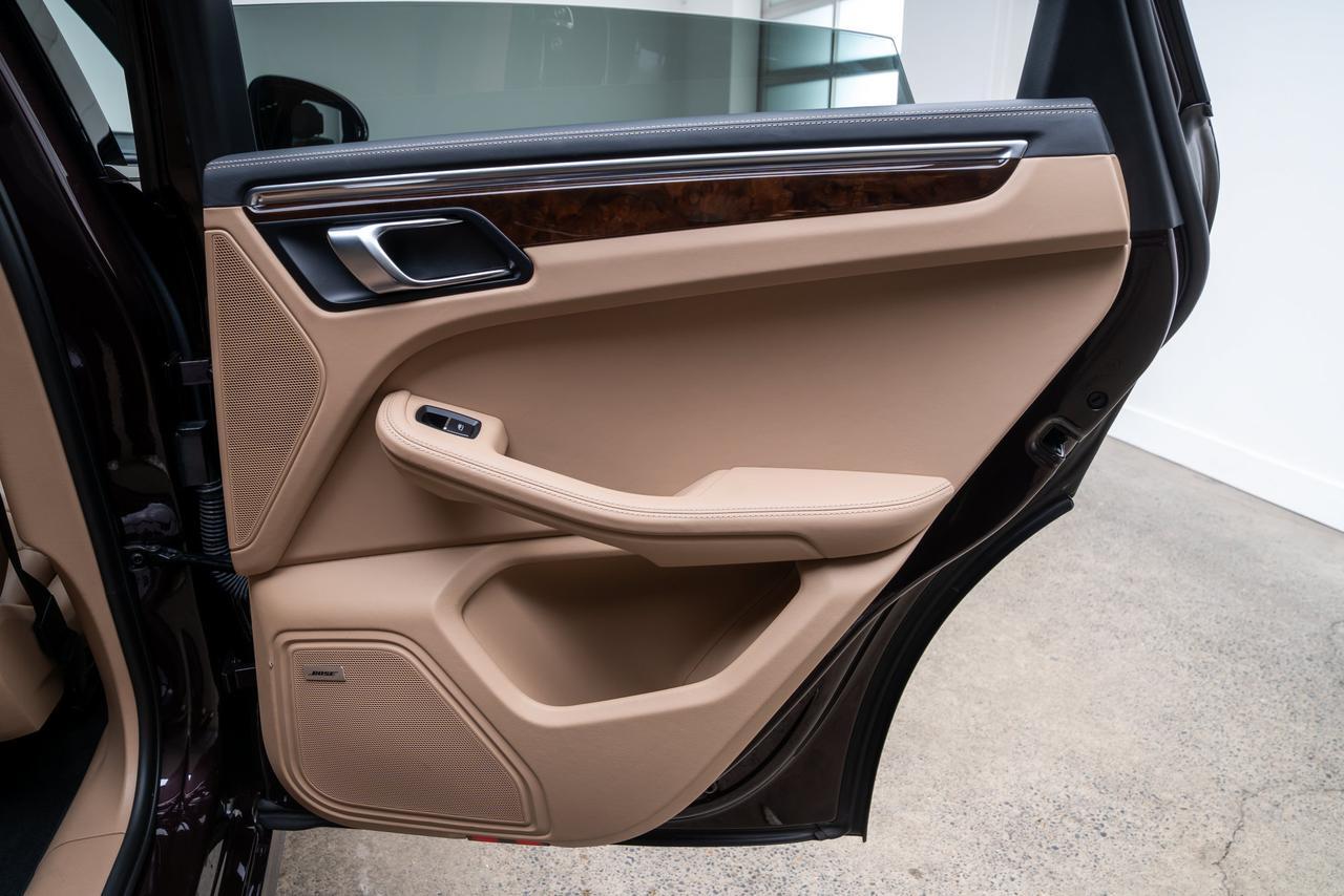 2023 Porsche Macan S Leather Package Seat Trim 2-Tone / Bose Audio Portland OR