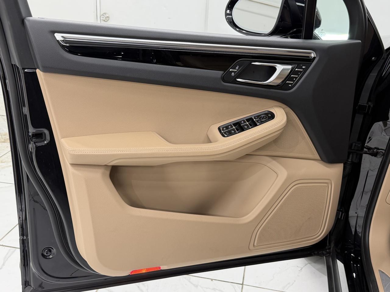 2023 Porsche Macan S Newark DE