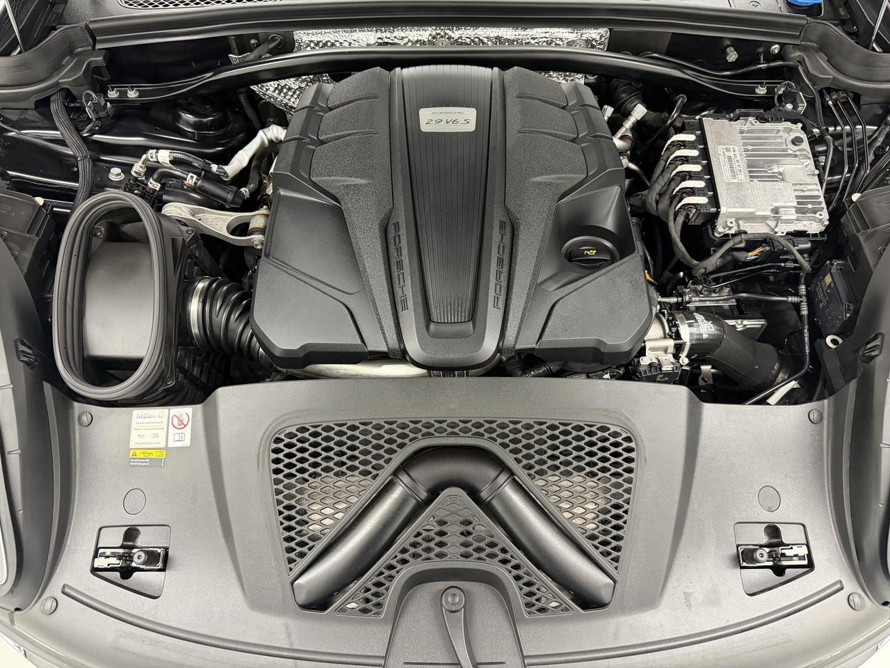 2023 Porsche Macan S Newark DE