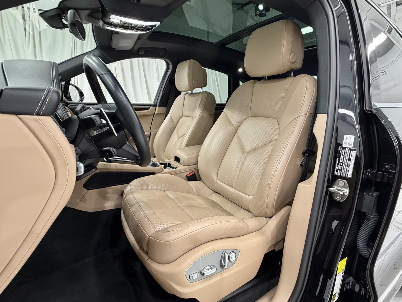 2023 Porsche Macan S Newark DE