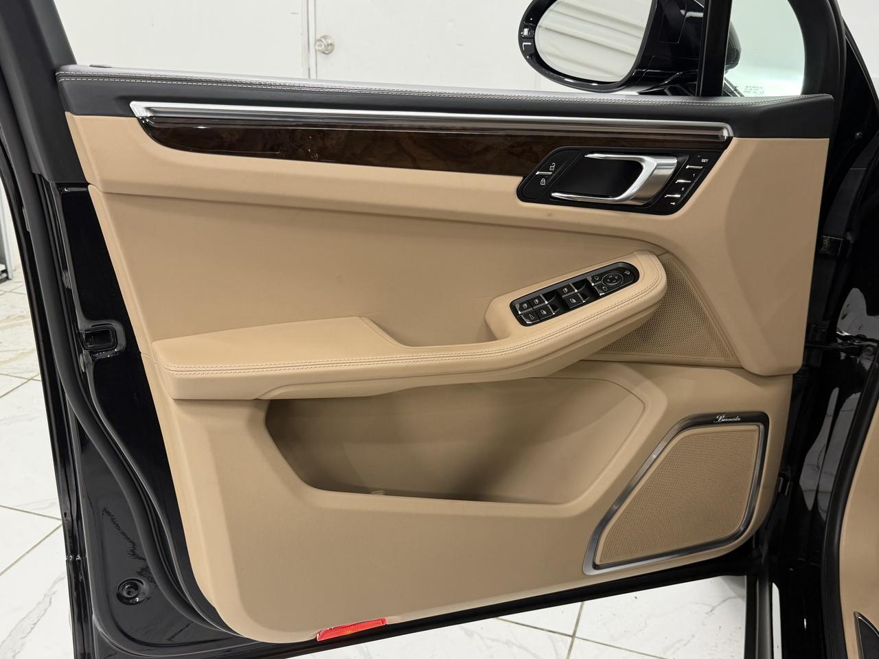 2023 Porsche Macan S Newark DE